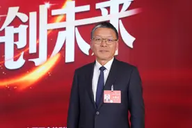 全国人大代表李东林：加速人工智能与制造业深度融合图片