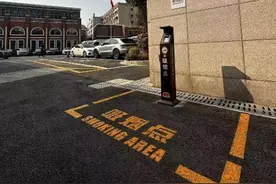 上海发布室外吸烟点标准，疏堵结合治理“游烟”图片