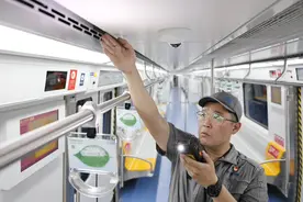 北京5号线北段经炙烤车厢如何降温？“地铁医生”有办法图片