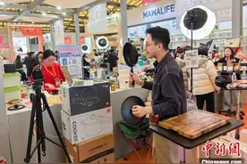 上海春季百货展直播带货走俏 为品质生活添好物图片