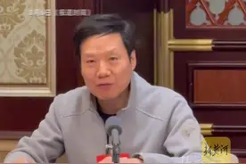 雷军去年在两会上立的flag实现了：成功来得让人猝不及防！小米SU711个月卖了32万台图片