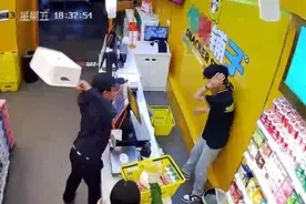 广西警方：扇收银员耳光男子被抓获图片