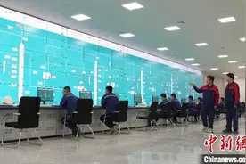 山东向“绿”而行竞逐新能源赛道 激发新兴产业“强引擎”图片