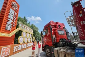 63岁能开大型客货车，也是积极应对老龄化 | 新京报社论图片