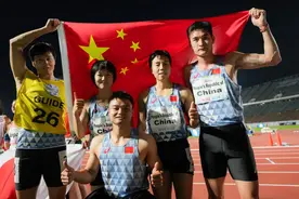 中国队摘得残疾人田径世锦赛4X100米混合接力金牌图片