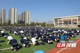 长沙县防空袭疏散演练暨国防应急技能培训活动举行图片