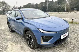 加速不晕车、刹车不点头，哪吒X 打造电车界的“舒适圈”图片