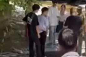江西上饶村民向泳客收取卫生费，当地称将整改！并非首次发生图片