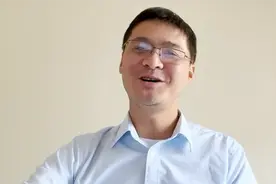 一夜白头容貌苍老？罗翔亲自辟谣还顺便普了下法图片