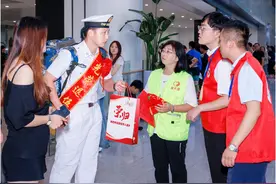 欢迎仪式简单却温馨！青岛开展秋季自主就业退役士兵“荣归”欢迎活动图片
