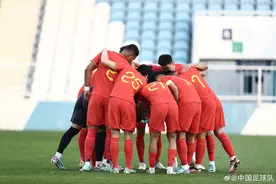 体坛联播｜足总杯利物浦淘汰阿森纳，国足抵达多哈备战亚洲杯图片
