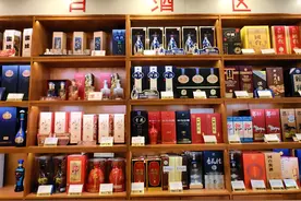 中秋白酒市场调整期：高端需求下滑，行业转型加速图片