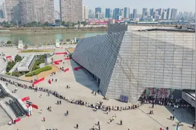 去博物馆，遇见多样的中国龙图片