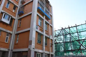 八角街道八角路小区22号楼“原拆原建”项目正式动工图片