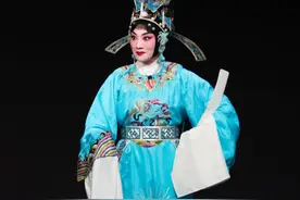 路修远传承有澜芳 性高洁怡人是梅香——北京京剧院优秀青年梅派青衣路洁成功演绎《谢瑶环》《白蛇传》图片