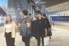 北京警方打掉一“提升学历”诈骗团伙，8人落网图片