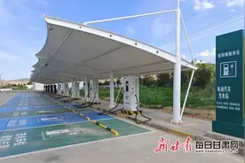 甘肃高速公路沿线充电设施覆盖率达95.54%图片