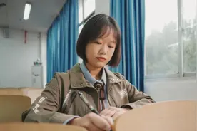 湖南省“最美大学生”：“拼命三娘”湘西妹子曾在西北戈壁滩驻守边疆图片