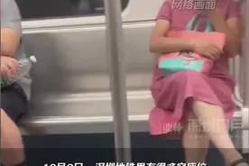 农民工大叔在地铁上做出这个动作，网友点赞：“最干净的人”图片