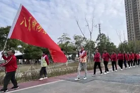 江西南昌八月湖街道开展2024年全国老年人健步走大联动活动图片