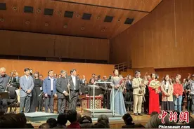 香港城市中乐团举办二胡大师闵惠芬经典作品纪念音乐会图片
