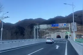 国际会都交通服务保障能力再提升！北京怀柔雁栖湖北二路通车图片