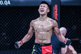 28岁唐凯TKO对手，成为中国首位卫冕成功的男子综合格斗世界冠军图片