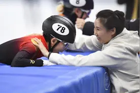 （体育）短道速滑——世界杯北京站：女子500米决赛赛况(2)图片