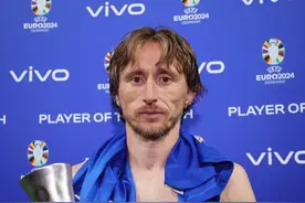 莫德里奇MVP评语：成为欧洲杯历史年龄最大的进球者 表现全面出色图片