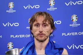 莫德里奇MVP评语：成为欧洲杯历史年龄最大的进球者 表现全面出色图片