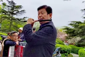 杨新生：岛城救人“专业户”图片