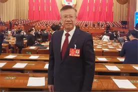 2025听两会｜全国政协委员皮剑龙：建立用户打赏消费冷静期  完善网络直播管理制度图片
