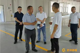 侯铁夫调研慈利产业开发区企业和环保督察转办问题整改工作图片