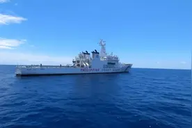 菲海警船9701号撤离仙宾礁的背后图片