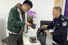 为民机制情暖福州空港 机场公安守护春运平安图片