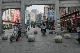 汉正街的“扁担”图片