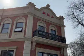 保护第一、修旧如初，济南上新街老建筑重现新活力图片