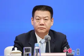 国家移民局：对在华从事商贸合作等外籍人员，有正当理由需多次往返的，可签发5年多次入境有效签证图片