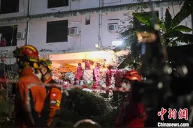缅甸震区直击：“我们不会放弃任何机会”图片