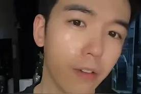 “劣迹艺人”复出直播带货？网友热议！图片