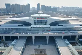 春运进行时丨常德火车站北站房今日启用 普速列车恢复运行图片