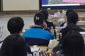 田东县实验高中开展防诈骗安全教育主题班会活动图片