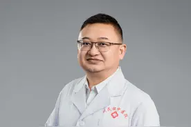 湘西中医·医星闪耀|李治国：乐此不疲，专攻肝病肿瘤图片