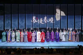 “老市长”回杭州有点闹猛，田沁鑫导演、辛柏青主演《苏堤春晓》昨日开演图片