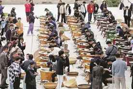 茶乡传承人 争当炒茶王图片