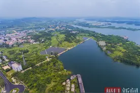 引导信贷资金精准滴灌“千企万户”，黄陂区普惠型小微企业贷款余额130.54亿元图片