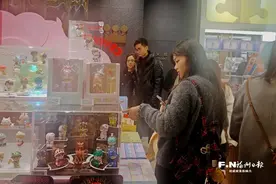 年轻人为何偏爱情绪消费图片