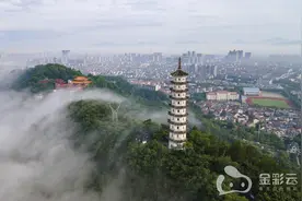 雾罩兰城，美呆了！图片