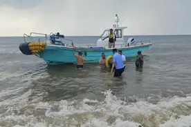 事发大连一海域​！17岁女孩下海游泳后，消失在海中……警民联手救援图片