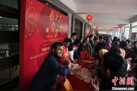 “美丽中国·七彩云南”春节文化周活动走进孟加拉国图片